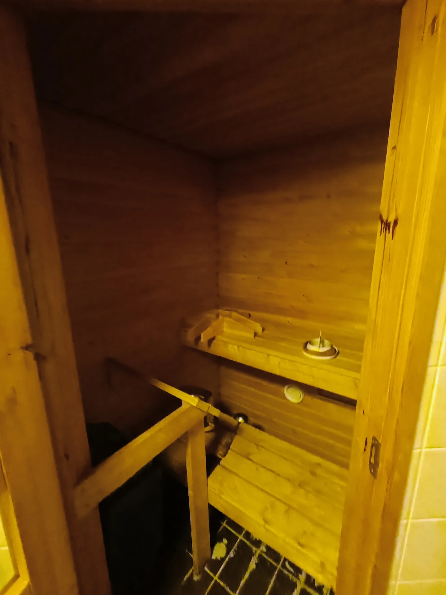 Sauna ennen remonttia